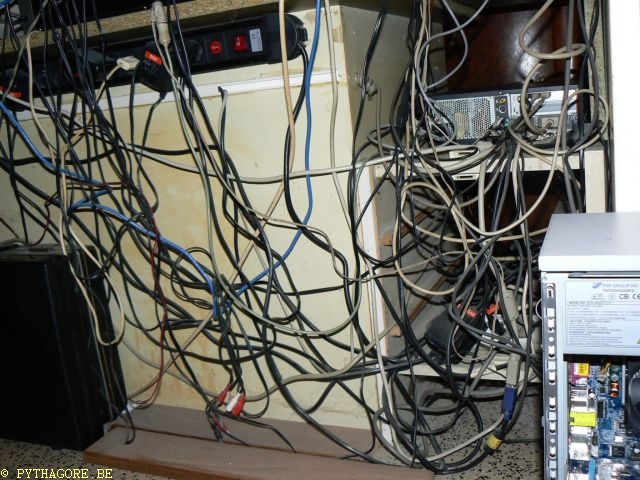 cables bureau P1010216.jpg