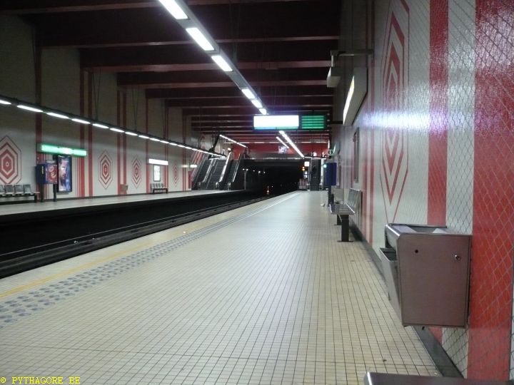 métro la nuit P1000707.jpg